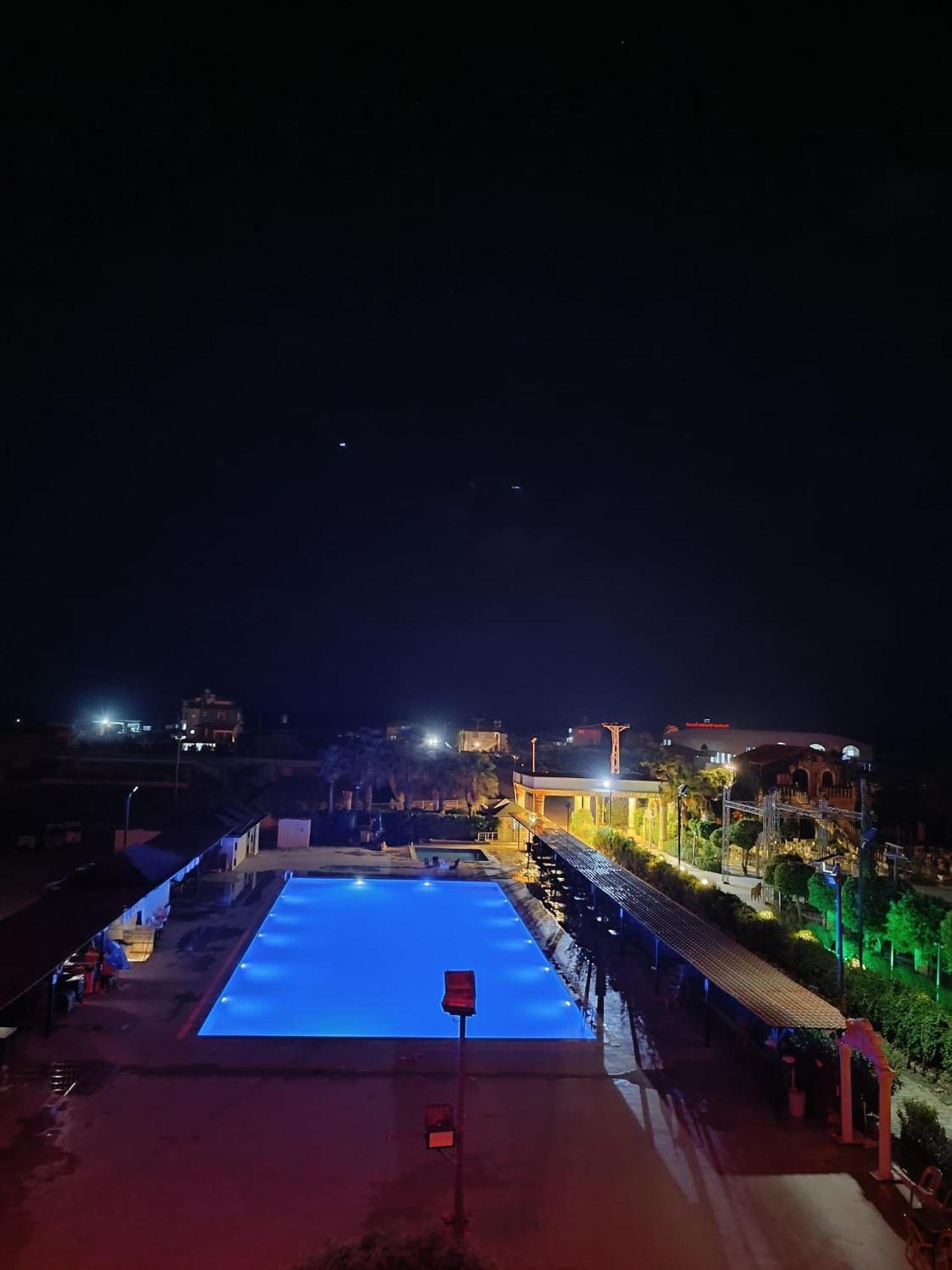 Truva Life Hotel Samandag Bagian luar foto